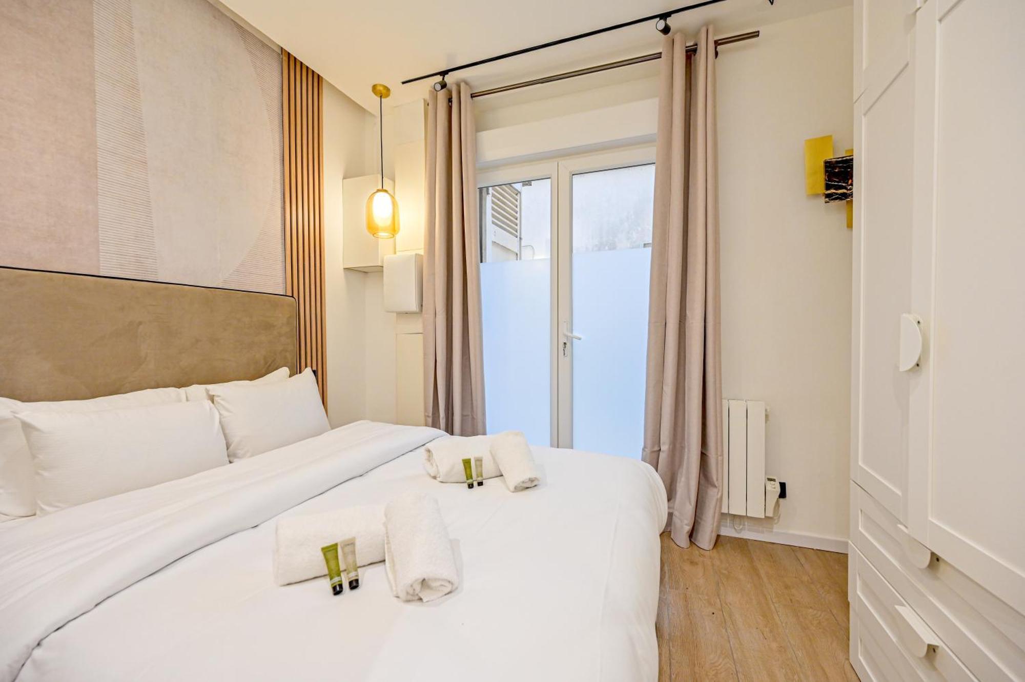 Relax In A Stylish Flat In Montmartre Apartment Paris Exterior foto